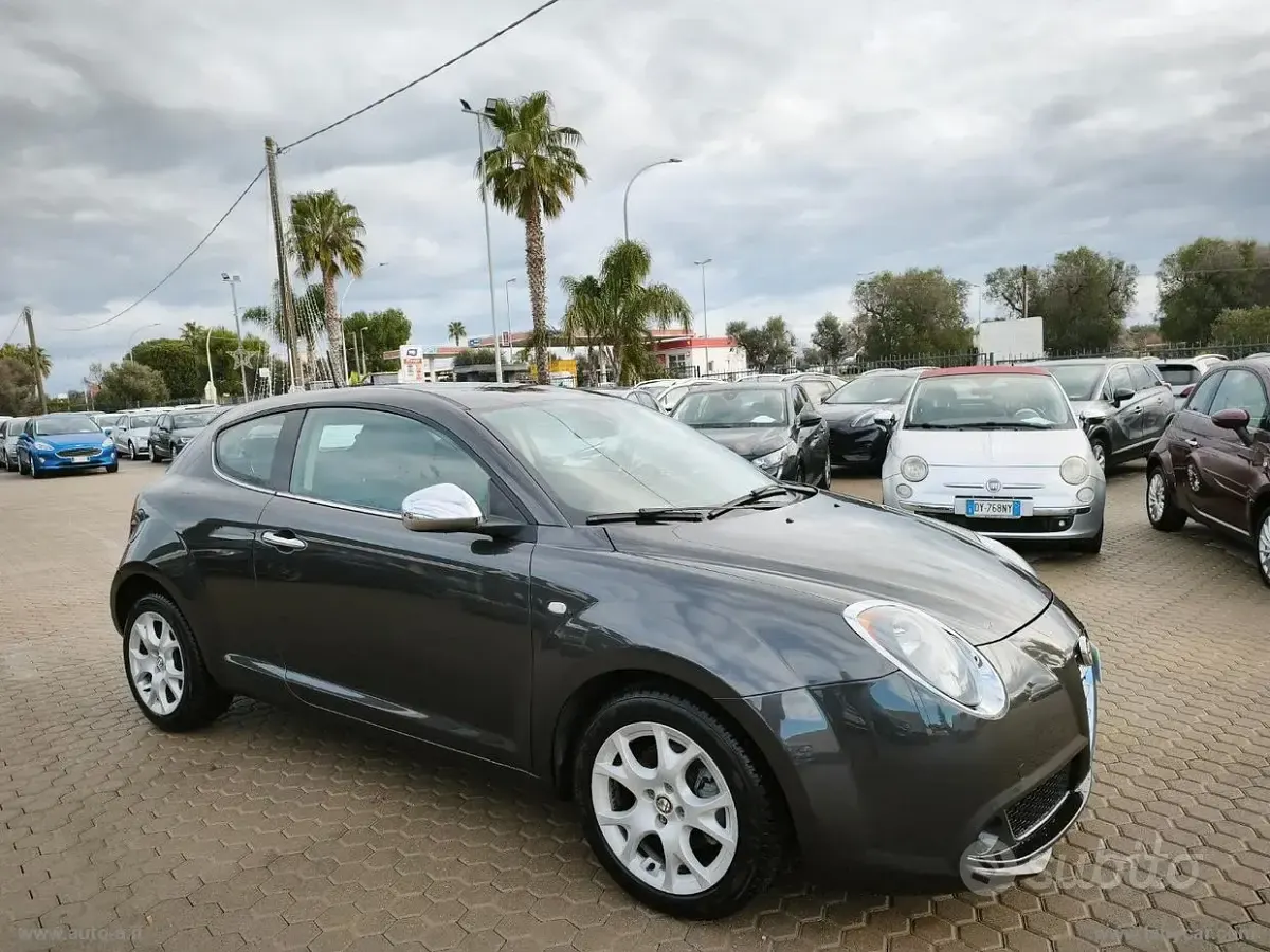 Usata Alfa Romeo MiTo Distinctive 85 CV (62 kW) 2014 Grigio Utilitaria