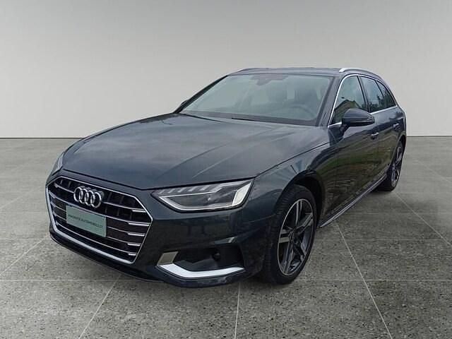 Usata Audi A4 Advanced Plus 163 CV (119 kW) 2024 Grigio manhattan metallizzato Station wagon