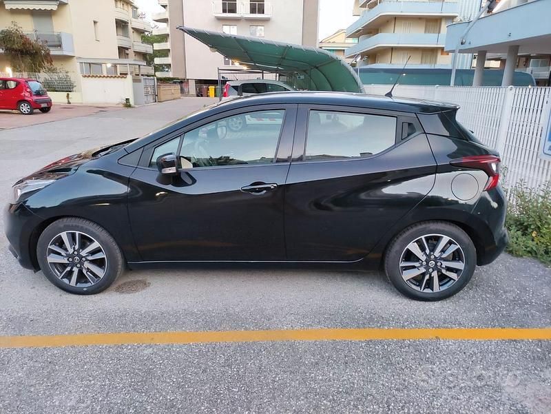 Usata Nissan Micra Acenta 90 CV (66 kW) 2017 Nero Utilitaria