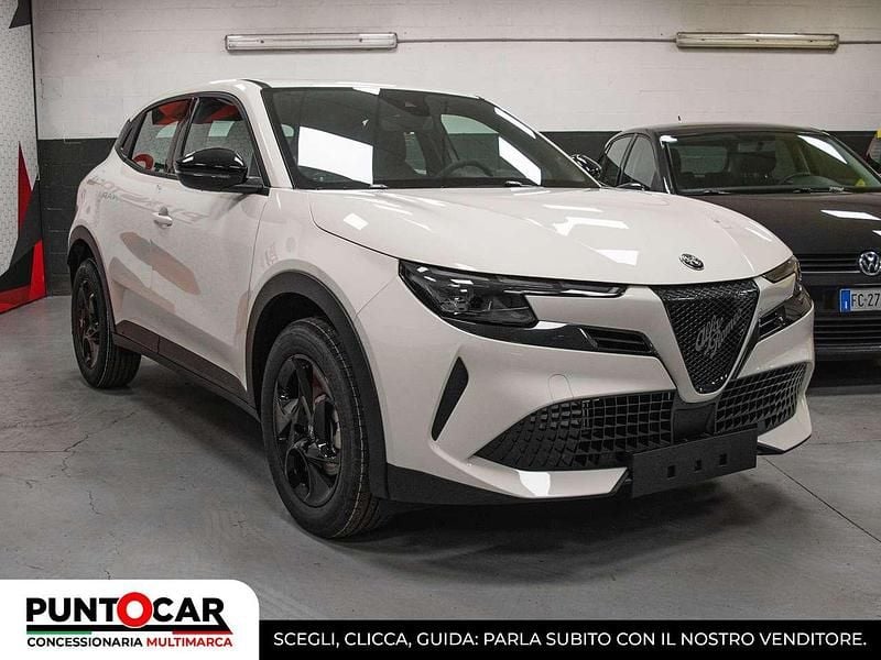 Nuova Alfa Romeo Junior 144 CV (105 kW) 2026 Bianco SUV