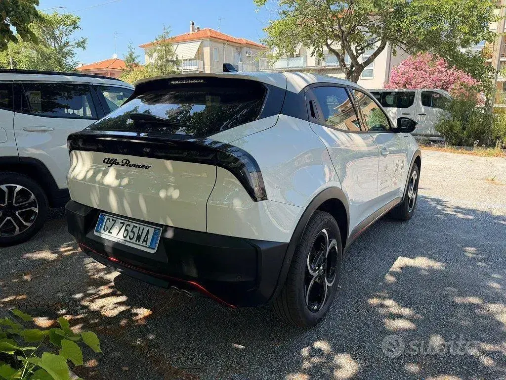 Usata Alfa Romeo GT Junior Edizione Speciale 136 CV (100 kW) 2025 Bianco SUV