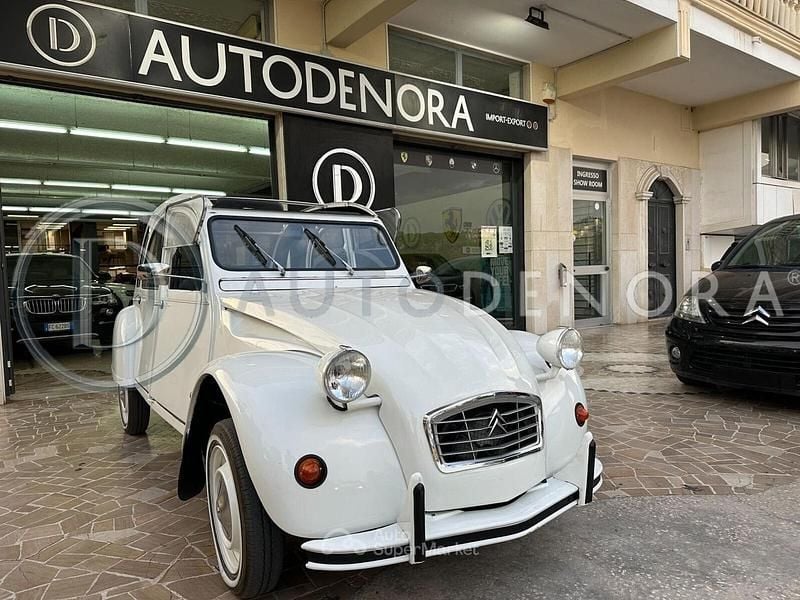 Bianco Usata 1982 Citroën 2CV Tre volumi | 11.990 € - Immagine 1/4