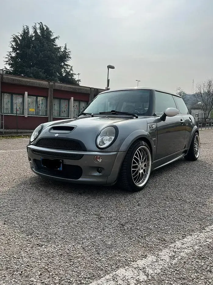 Usata Mini Cooper S 163 CV (119 kW) 2002 Grigio Utilitaria