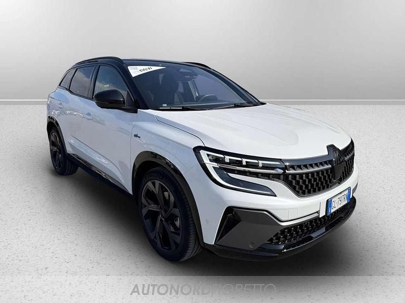 Usata Renault Austral Iconic Esprit Alpine 200 CV (147 kW) 2023 Bianco SUV