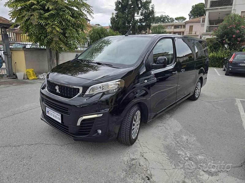 Nero Usata 2018 Peugeot Traveller Allure Furgone | 23.999 € (Buon prezzo) - Immagine 1/4