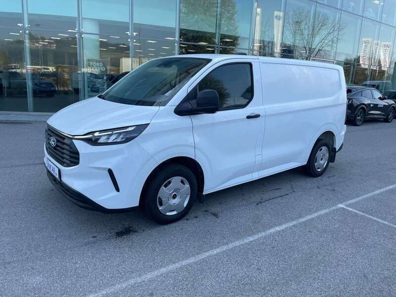 Usata Ford Transit Custom Trend 136 CV (100 kW) 2024 Frozen white Furgone