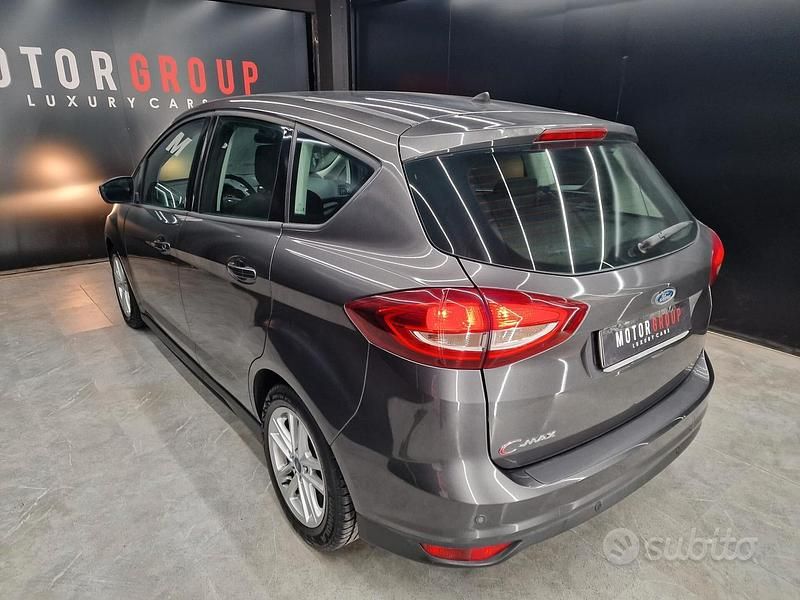 Usata Ford C-MAX Titanium 120 CV (88 kW) 2016 Grigio Monovolume