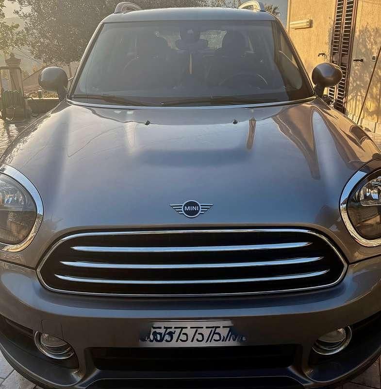 Usata Mini One D Countryman Business 116 CV (85 kW) 2018 Grigio SUV