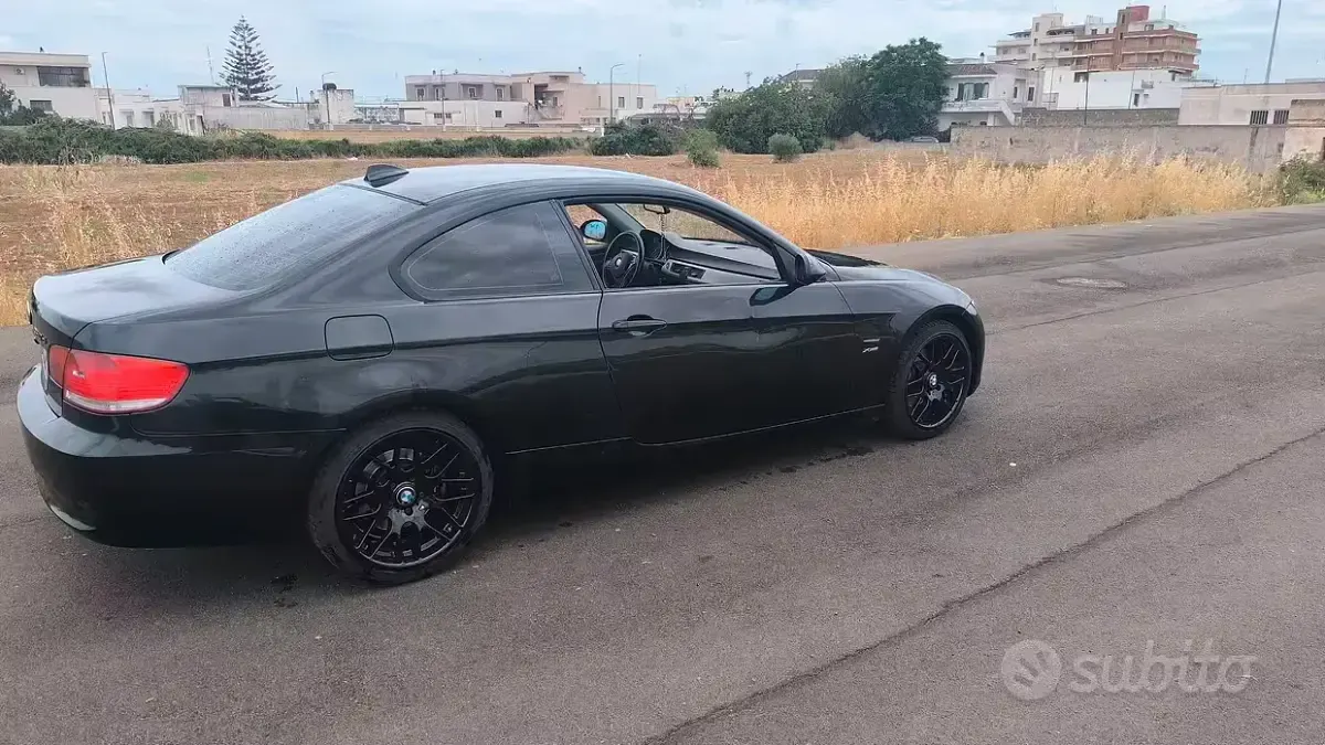 Usata BMW 320 184 CV (135 kW) 2010 Nero Coupé