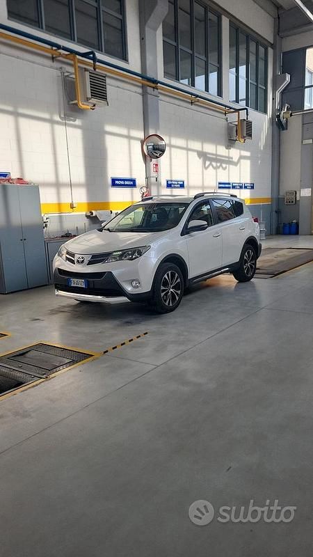 Usado Toyota RAV4 Edition 2015 Blanco Berlina