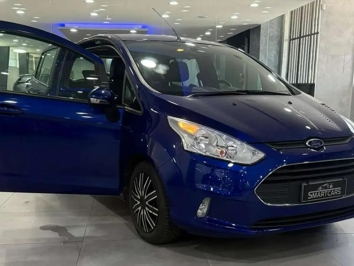 Usata Ford B-MAX Titanium 101 CV (74 kW) 2016 Blu metallizzato Monovolume