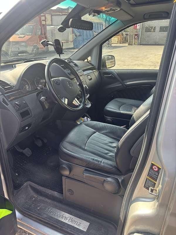 Usata Mercedes Viano 163 CV (119 kW) 2012 Argento Monovolume