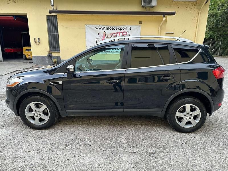 Usata Ford Kuga Individual 163 CV (119 kW) 2011 Nero SUV