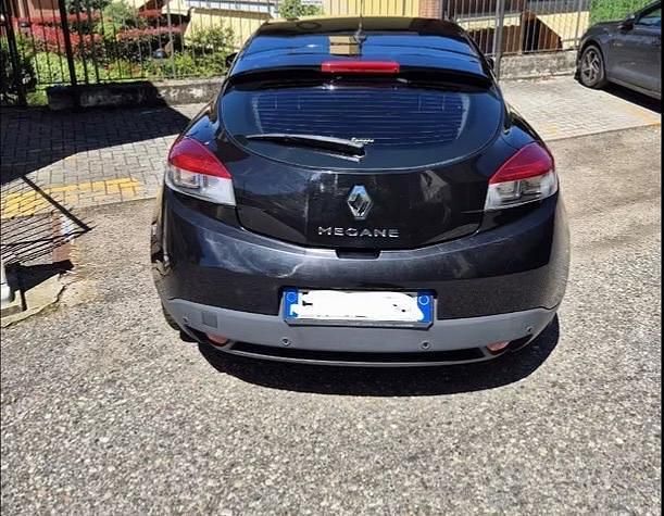 Usata Renault Mégane Coupé 110 CV (80 kW) 2012 Nero Coupé