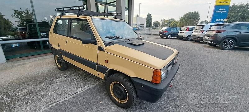 Usata Fiat Panda 4x4 50 CV (36 kW) 1986 Beige Utilitaria