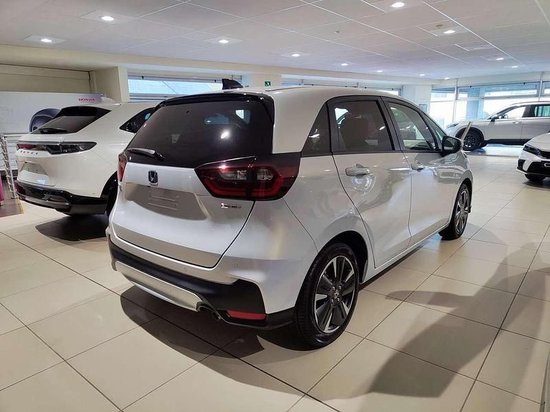 Nuova Honda Jazz 107 CV (78 kW) 2025 Sunlight white pearl Utilitaria