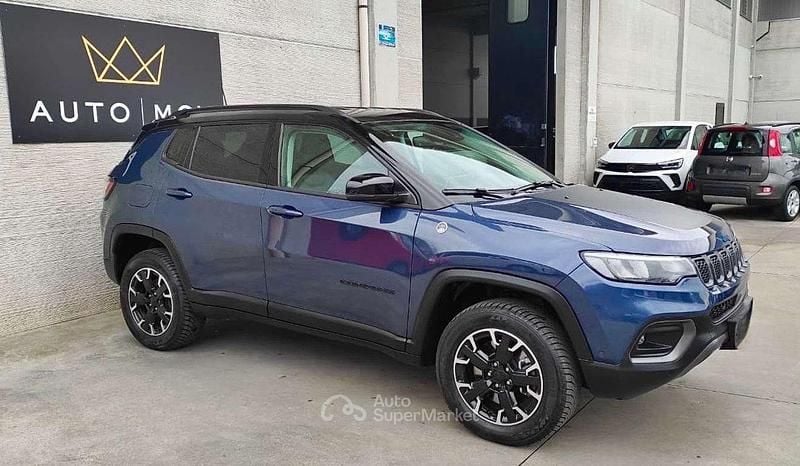 Usata Jeep Compass Trailhawk 179 CV (131 kW) 2023 Blu/azzurro SUV