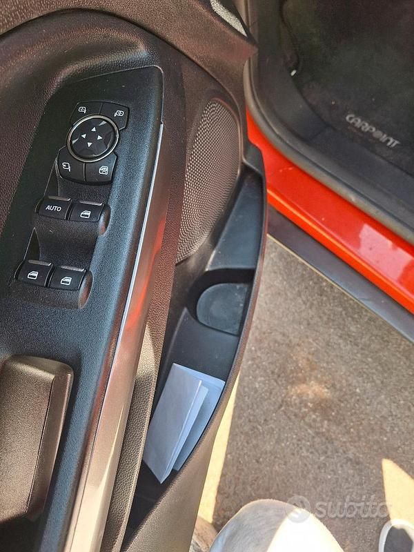 Usata Ford Ecosport 112 CV (82 kW) 2019 Rosso SUV