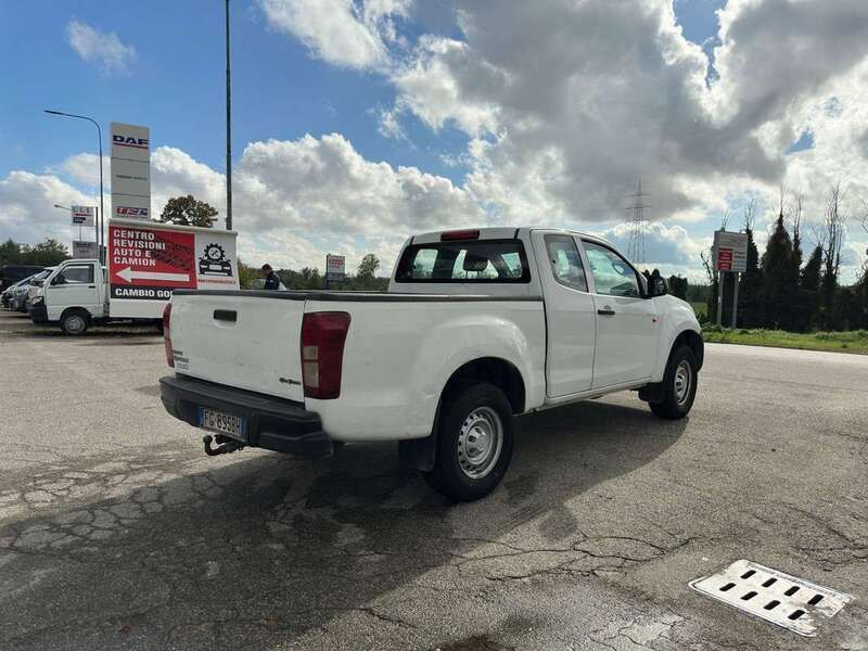 Bianco Usata 2016 Isuzu D-Max Pick-up | 14.500 € (Super prezzo) - Immagine 1/4