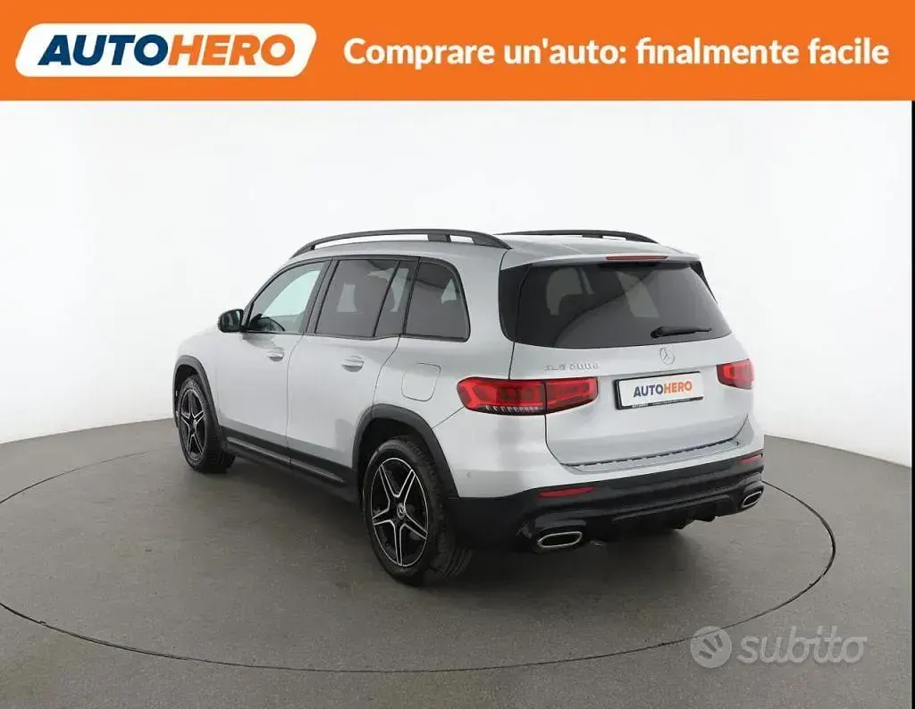 Usata Mercedes GLB200 150 CV (110 kW) 2023 Grigio SUV
