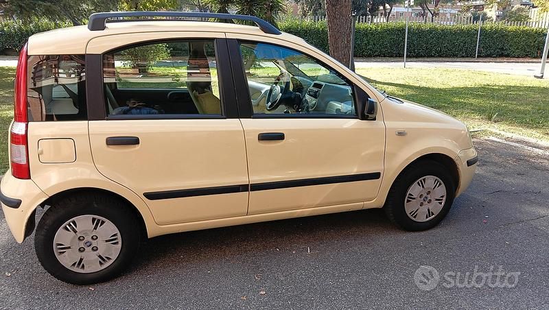 Usata Fiat Panda 60 CV (44 kW) 2003 Giallo Utilitaria
