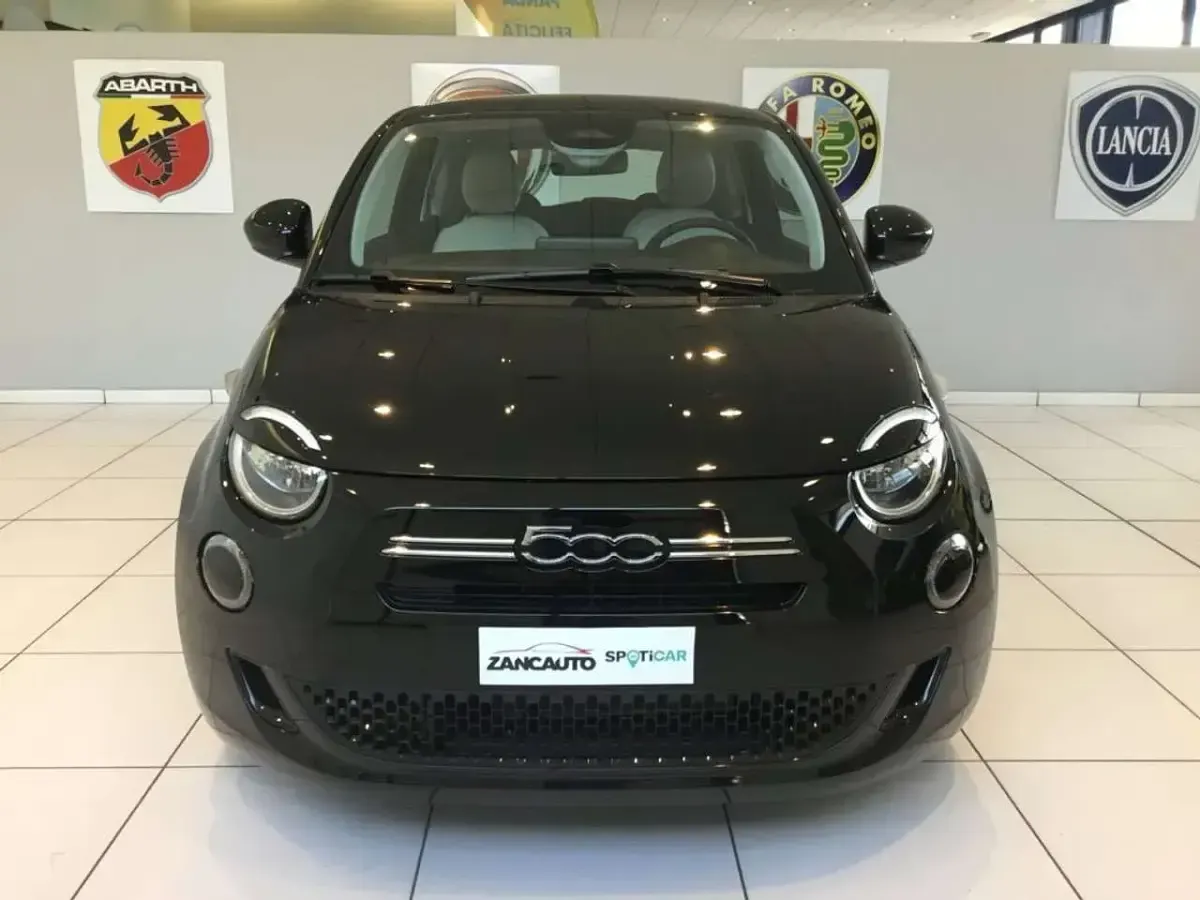 Nuova Fiat 500 Comfort 65 CV (47 kW) 2026 Nero Berlina