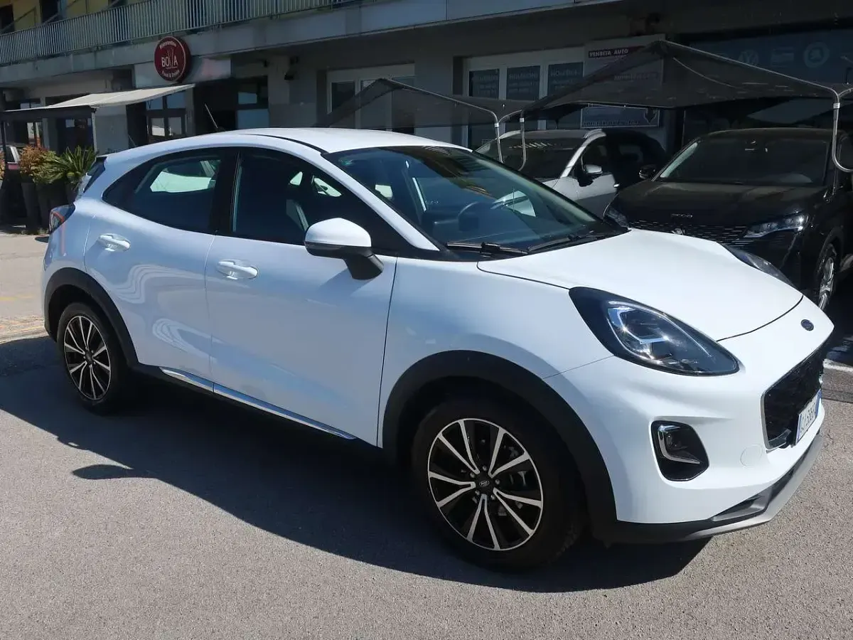 Usata Ford Puma Titanium 125 CV (91 kW) 2022 Bianco SUV