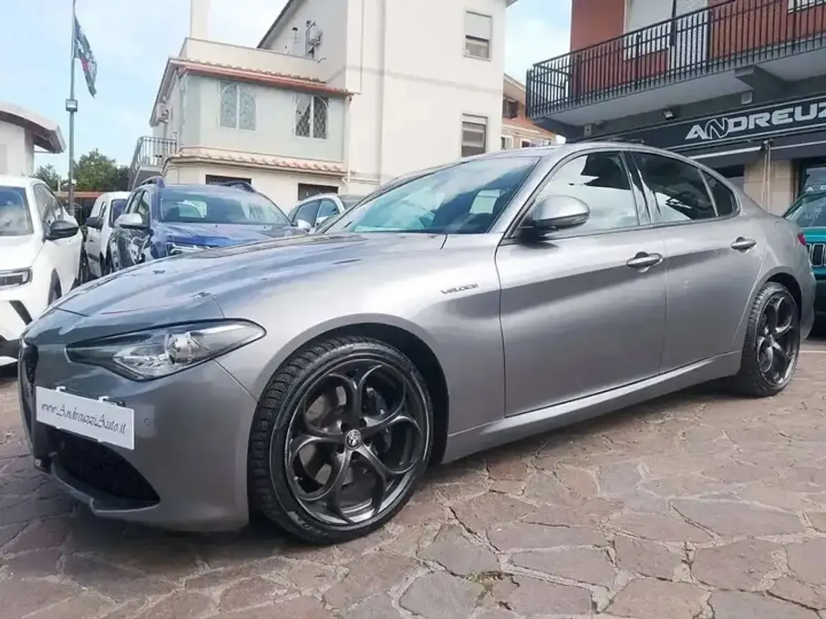 Usata Alfa Romeo Giulia Veloce 209 CV (153 kW) 2021 Grigio Berlina
