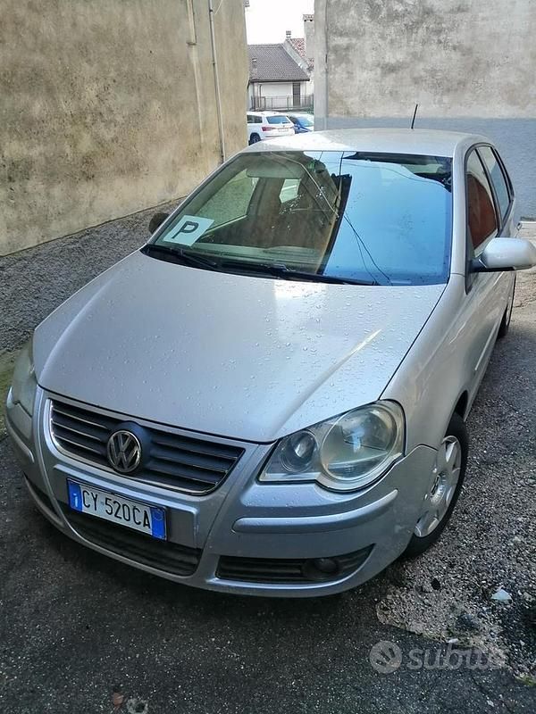 Usata VW Polo 80 CV (58 kW) 2005 Grigio Berlina