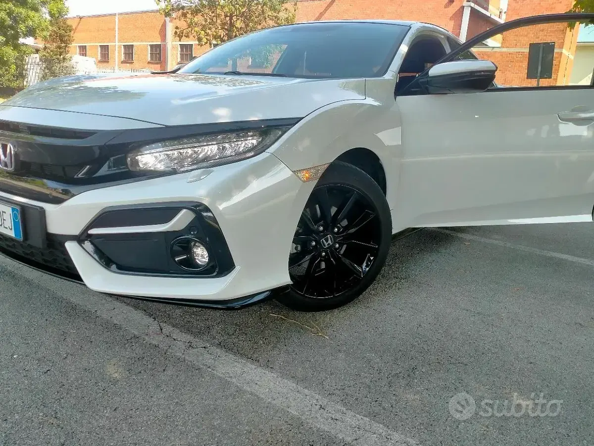 Usata Honda Civic Sport 126 CV (92 kW) 2020 Bianco Berlina