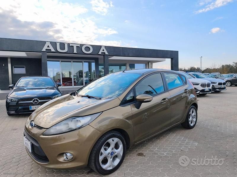 Usata Ford Fiesta Titanium 70 CV (51 kW) 2012 Utilitaria