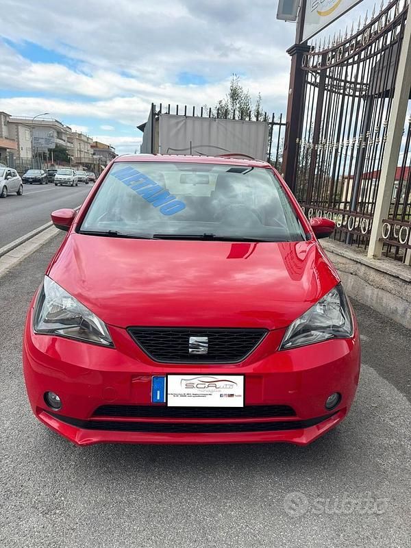Usata Seat Mii Reference 68 CV (50 kW) 2014 Rosso Utilitaria