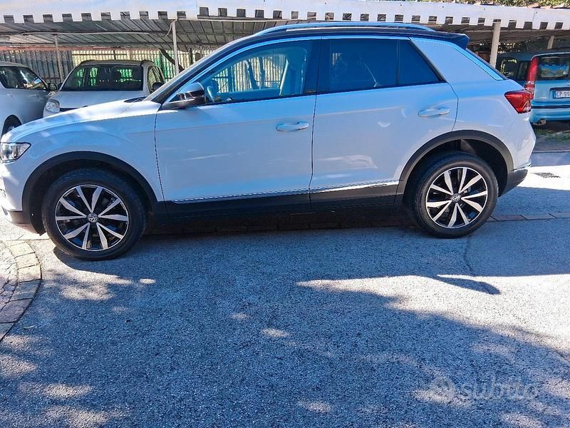 Usata VW T-Roc Style 116 CV (85 kW) 2019 Bianco SUV