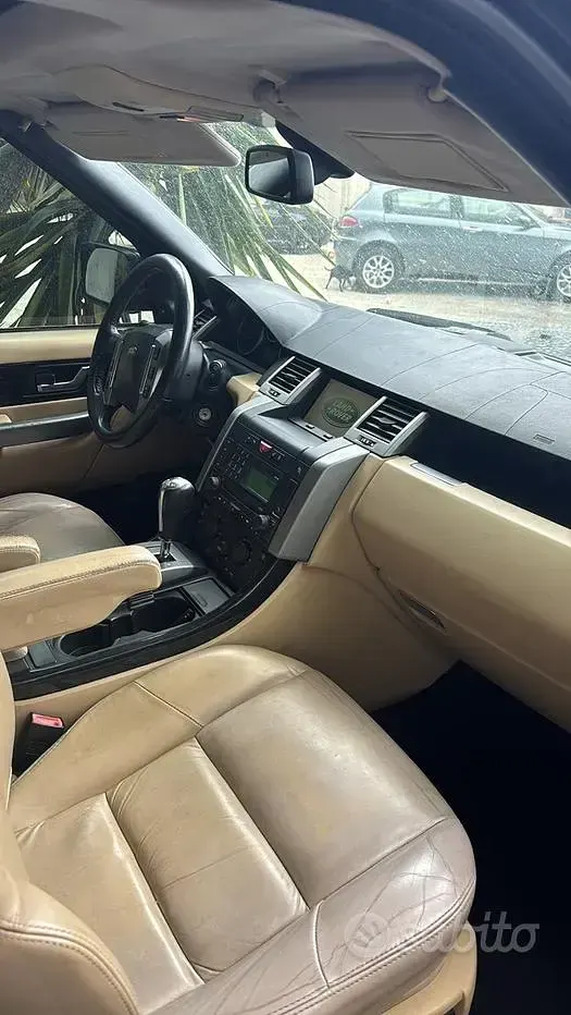 Käytetty Land Rover Range Rover Sport 272 HP (200 kW) 2008 Musta Katumaasturi