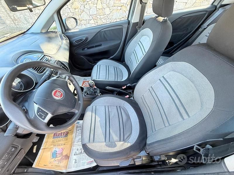 Usata Fiat Punto Evo 75 CV (55 kW) 2011 Grigio Utilitaria