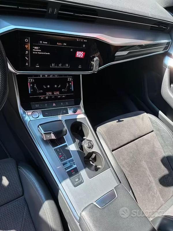 Usata Audi A6 231 CV (169 kW) 2020 Grigio Station wagon