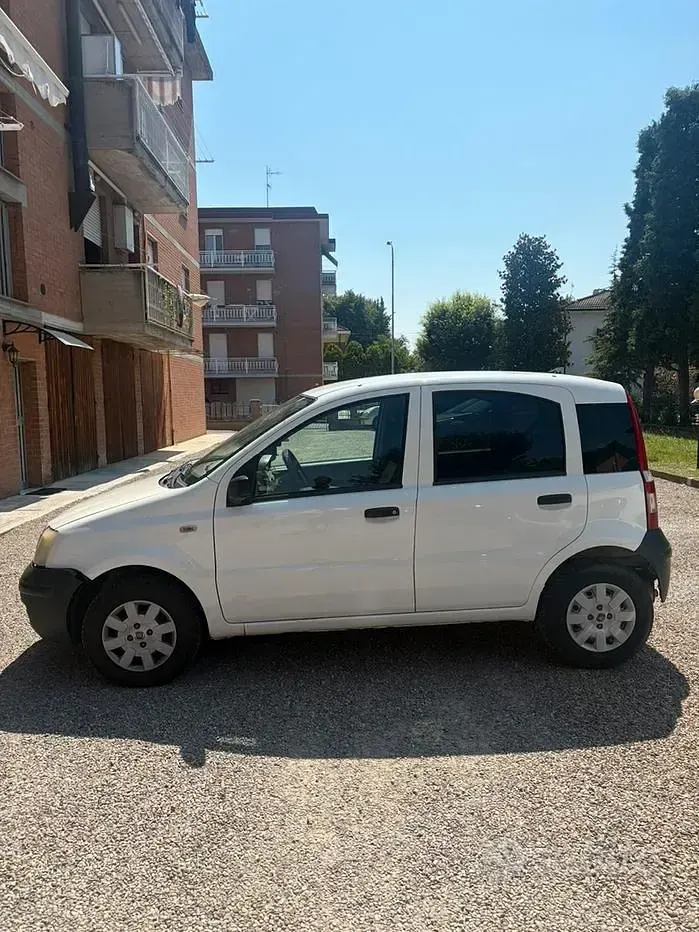 Usata Fiat Panda 75 CV (55 kW) 2006 Bianco Utilitaria