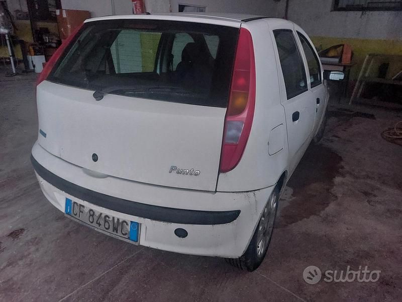 Brugt Fiat Punto 86 HK (63 kW) 2003 Hvid Hatchback