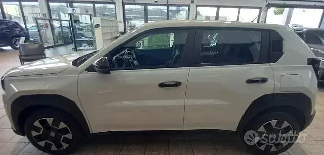Nuova Fiat Grande Panda Icon 101 CV (74 kW) 2026 Bianco Utilitaria