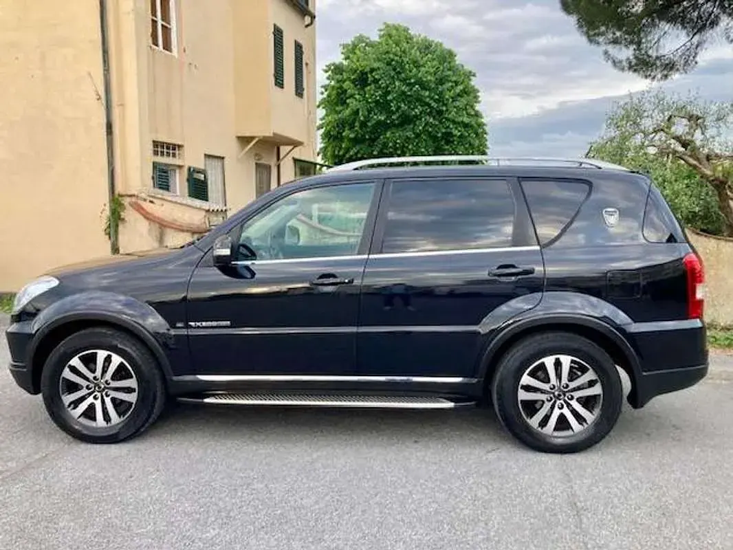 Usata SsangYong Rexton 155 CV (114 kW) 2014 Nero SUV