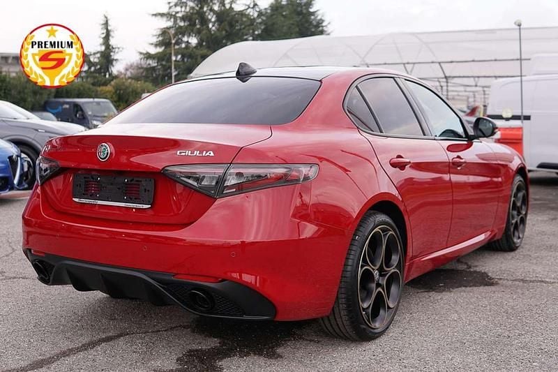 Nuova Alfa Romeo Giulia 211 CV (155 kW) 2025 Rosso alfa Berlina