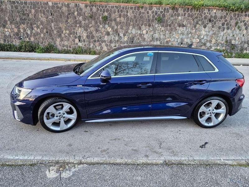 Usata Audi A3 S-Line 150 CV (110 kW) 2021 Blu/azzurro Berlina