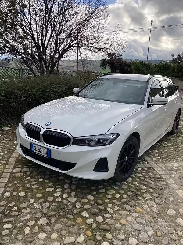 Usata BMW 318 2022 Bianco Station wagon