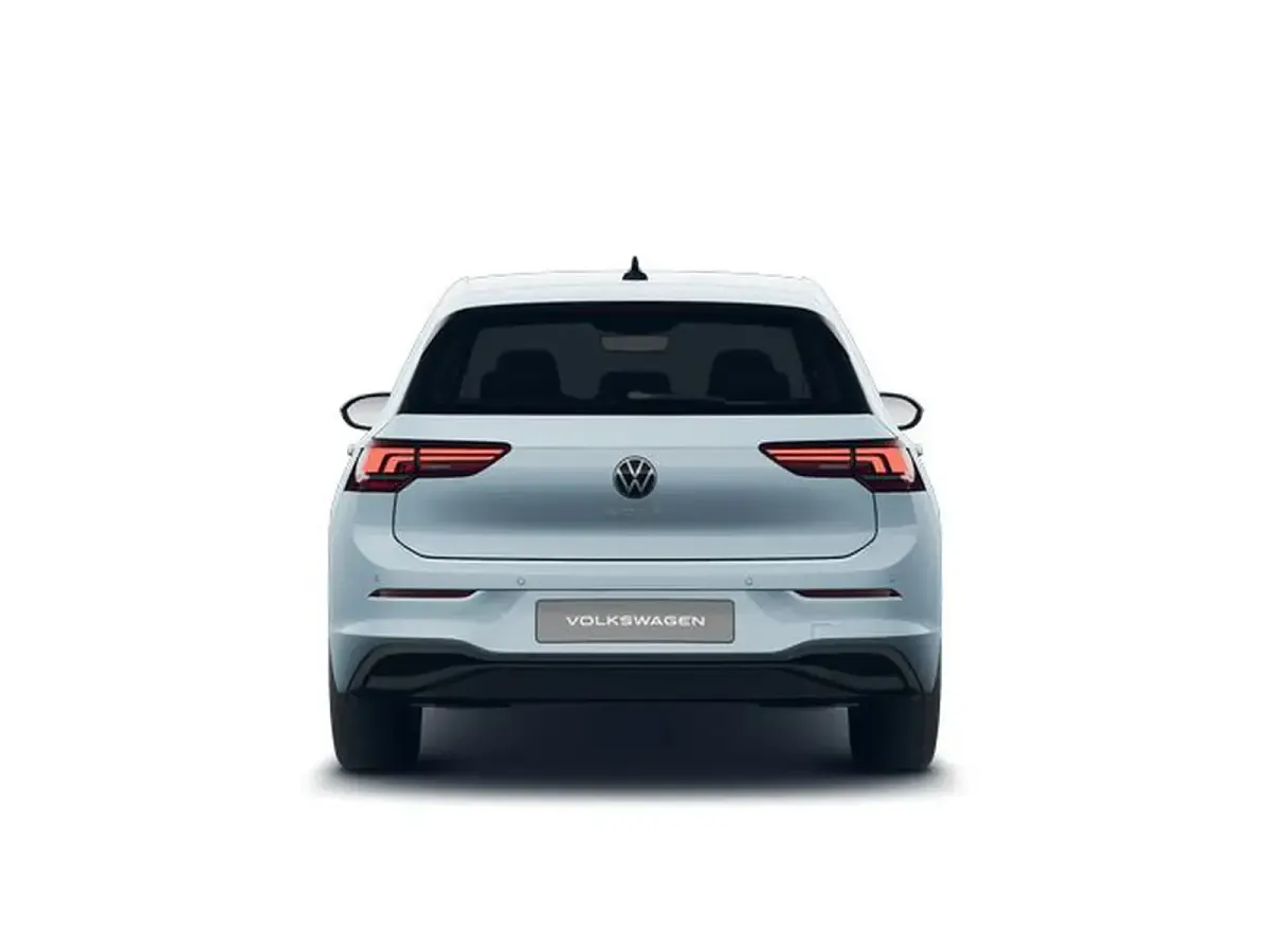 Nuova VW Golf VIII Edition 150 CV (110 kW) 2026 Crystal ice blue metallizzato Berlina