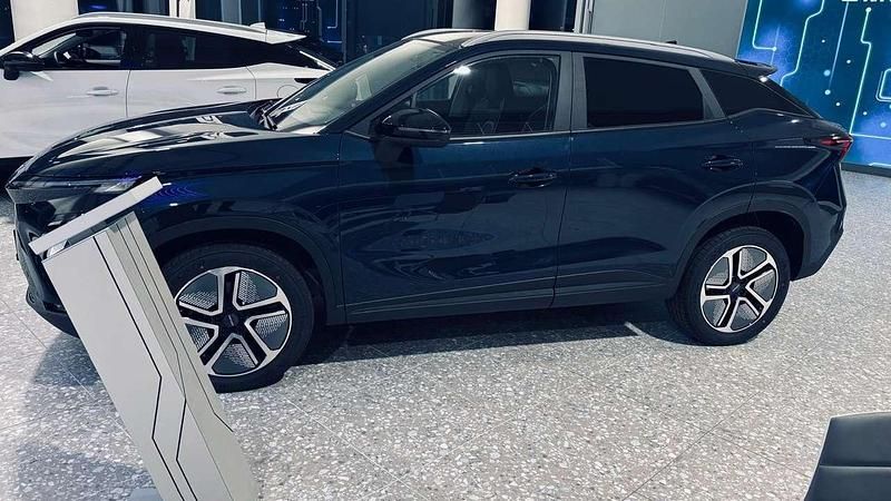 Nuova Omoda 5 66 kW (90 CV) 2026 Late night blue SUV