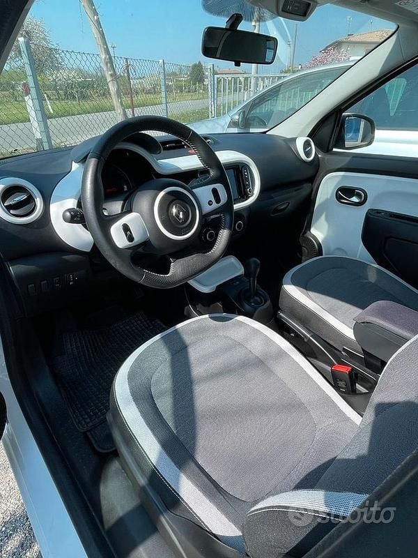 Usata Renault Twingo 110 CV (80 kW) 2016 Utilitaria