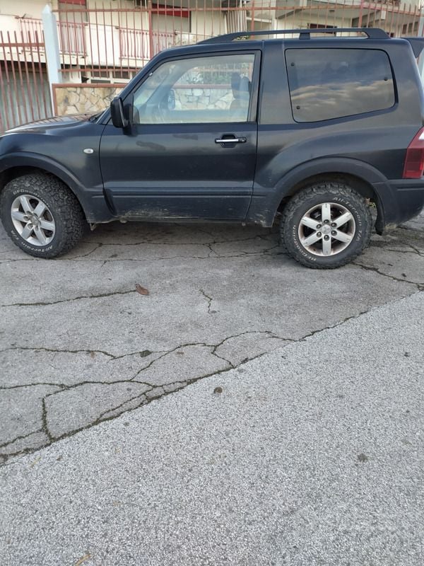 Usata 2005 Mitsubishi Pajero SUV | 7500 € (Buon prezzo) - Immagine 1/4