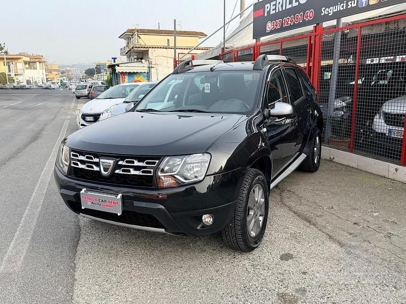 Usata Dacia Duster Lauréate 110 CV (80 kW) 2014 Nero SUV