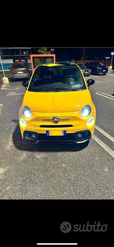 Usata Abarth 595 Pista 160 CV (117 kW) 2020 Giallo Berlina