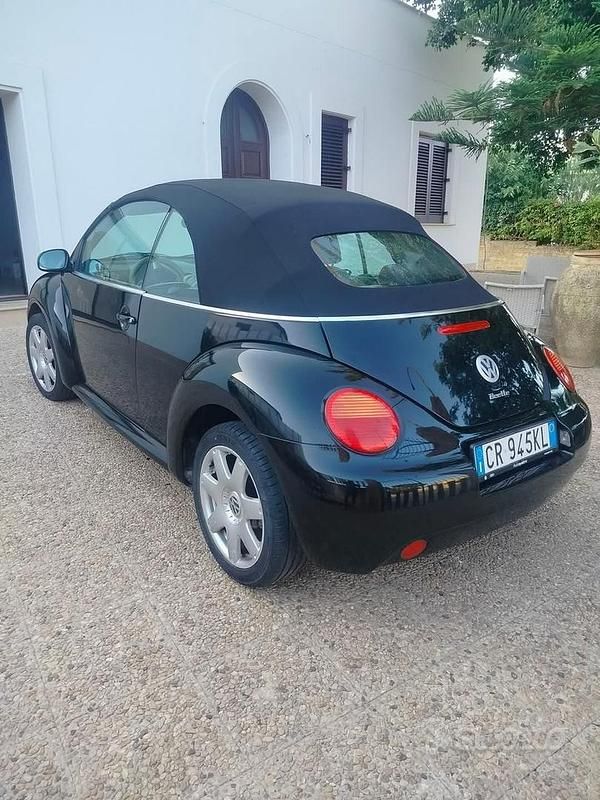 Usata VW Beetle Cabriolet 2025 Blu Cabrio